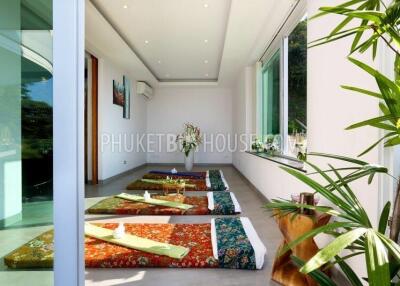 SUR7100: Elegant 9-Bedroom Villa in Surin Area