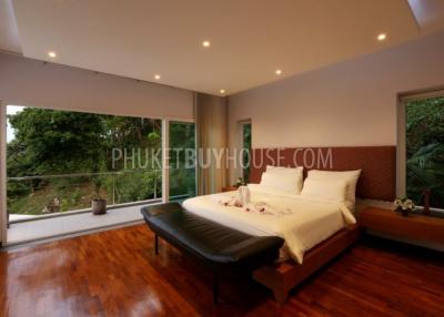 SUR7100: Elegant 9-Bedroom Villa in Surin Area