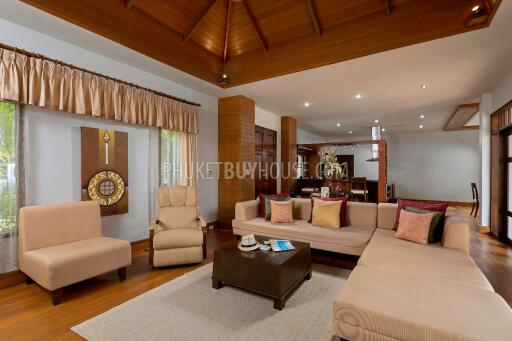 BAN7086: 4 Bedrooms Pool Villa in Bang Tao