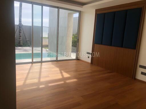 BAN7029: 2-bedroom Apartment Beachfront in Bang Tao