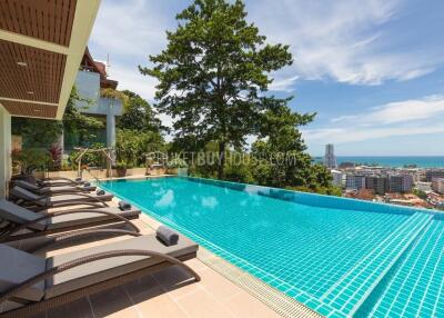 PAT7022: 7-bedroom Villa with View at Patong