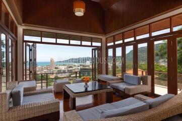 PAT7022: 7-bedroom Villa with View at Patong