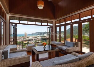 PAT7022: 7-bedroom Villa with View at Patong