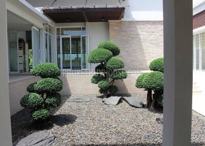 KTH7003: Spacious Villa for Sale in Kathu