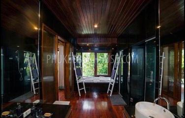 SUR6932: Lakeside villa in Surin