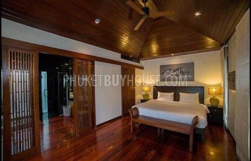 SUR6932: Lakeside villa in Surin