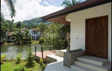 SUR6932: Lakeside villa in Surin