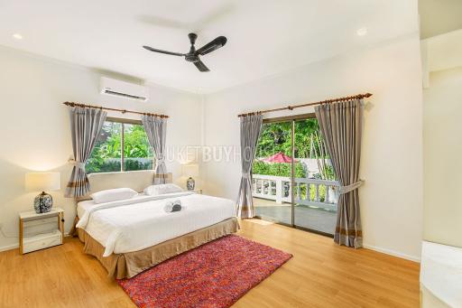 CHA6901: 5 bedroom villa with a large plot of land in Chalong