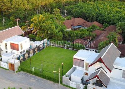 BAN6848: Complex of 2 Villas with a football field in Bang Tao area