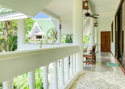 NAI6800: Magnificent Villa For Sale in Nai Harn Area