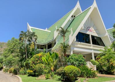 NAI6800: Magnificent Villa For Sale in Nai Harn Area