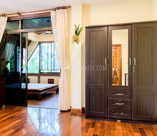 NAI6799: 4 bedroom villa surrounded by a tropical garden in Nai Harn area