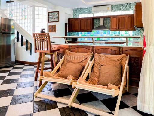 NAI6799: 4 bedroom villa surrounded by a tropical garden in Nai Harn area