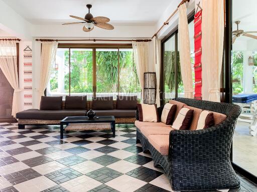 NAI6799: 4 bedroom villa surrounded by a tropical garden in Nai Harn area