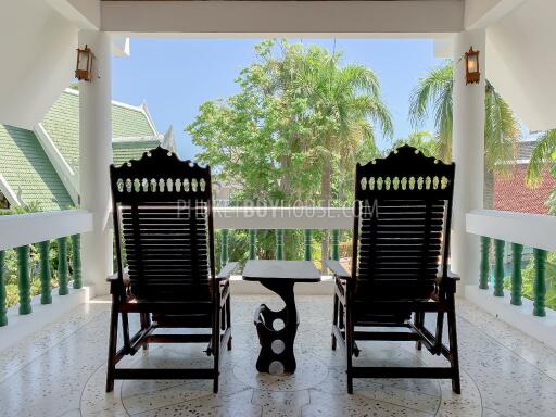 NAI6799: 4 bedroom villa surrounded by a tropical garden in Nai Harn area