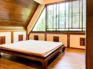 NAI6799: 4 bedroom villa surrounded by a tropical garden in Nai Harn area