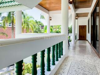 NAI6799: 4 bedroom villa surrounded by a tropical garden in Nai Harn area