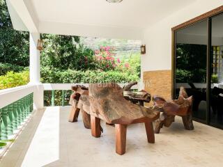 NAI6799: 4 bedroom villa surrounded by a tropical garden in Nai Harn area