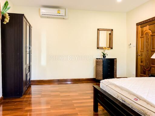 NAI6799: 4 bedroom villa surrounded by a tropical garden in Nai Harn area