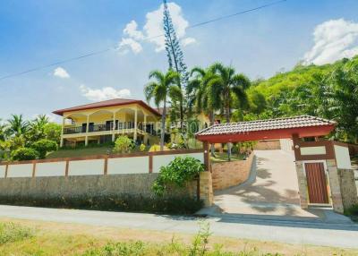 CHA6708: Cozy Villa for Sale in Chalong