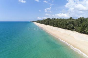 PHA6583: 4 Bedroom Villa on Walk from Beach in Phang Nga