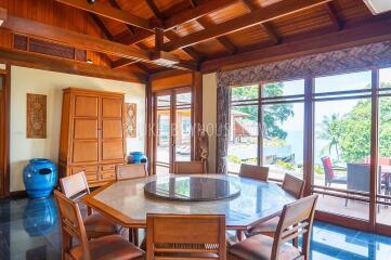 SUR6464: Luxury Villa with Sea View in Surin Area