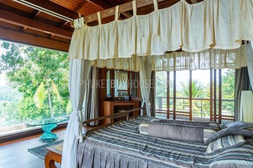 SUR6464: Luxury Villa with Sea View in Surin Area