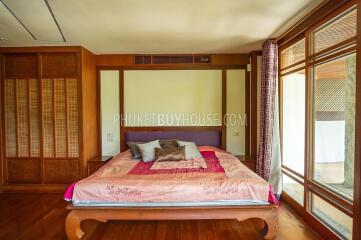 SUR6464: Luxury Villa with Sea View in Surin Area