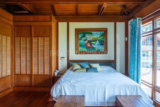 SUR6464: Luxury Villa with Sea View in Surin Area