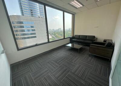 Fully Fitted Office for Rent – Vipawadee Road, BTS Mor Chit