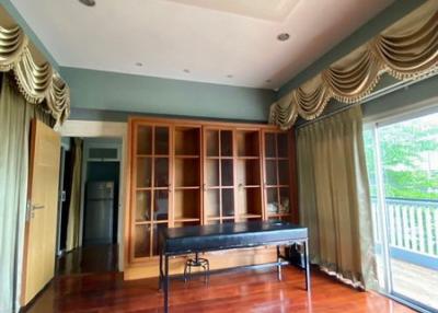 For Sale and Rent Bangkok Home Office Rama 9 Suan Luang