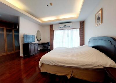 For Rent Bangkok  Apartment Sathon Sathorn BTS Lumpini Sathorn
