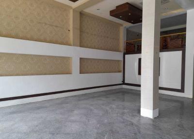 For Rent Bangkok Shophouse Ratchadaphisek MRT Ratchadaphisek Din Daeng