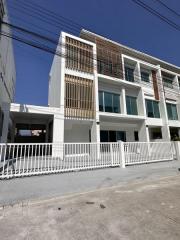 For Sale Bangkok Home Office Lat Krabang