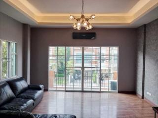 For Rent Bangkok Town House Nuanchan Bueng Kum