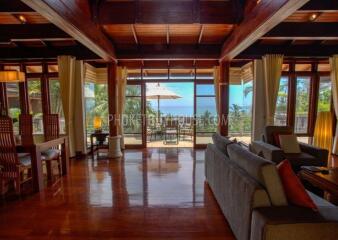 SUR6319: Western Style Villa in Surin Beach