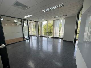 For Rent Bangkok Office Wireless BTS Phloen Chit Pathum Wan