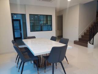 For Rent Bangkok Single House Nantawan Rama 9-New Krungthepkreetha Krungthep Kreetha Saphan Sung