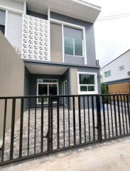 For Sale and Rent Samut Prakan Town House Casa City Bangna Bangna KM 7 Bang Phli