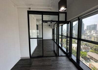 For Rent Bangkok Office Sukhumvit BTS Ekkamai Watthana