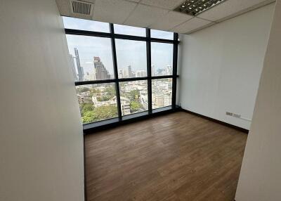 For Rent Bangkok Office Sukhumvit BTS Ekkamai Watthana