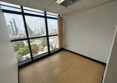 For Rent Bangkok Office Sukhumvit BTS Ekkamai Watthana