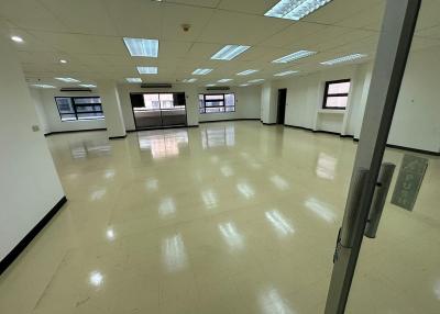 For Rent Bangkok Office Langsuan BTS Chit Lom Pathum Wan