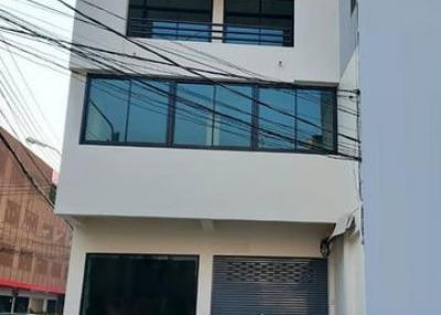 For Rent Bangkok Shophouse Ramkhamhaeng Saphan Sung