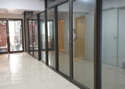 For Rent Bangkok Showroom Vibhavadi Rangsit Chatuchak