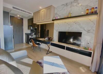 For Rent Bangkok Condo Noble Above Wireless Wireless BTS Phloen Chit	Pathum Wan