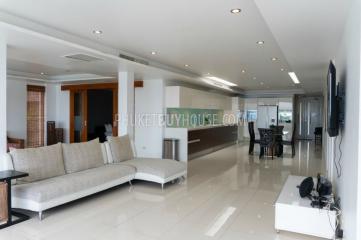 KAT6255: Luxury Penthouse on the 1-st Line with a Fantastic Sea View of Kata Bay