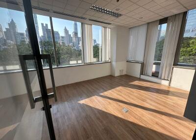 For Rent Bangkok Office Wireless BTS Phloen Chit Pathum Wan