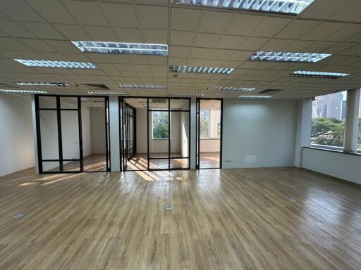 For Rent Bangkok Office Wireless BTS Phloen Chit Pathum Wan