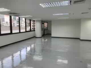 For Rent Bangkok Office Sathon BTS Sala Daeng MRT Lumpini Bang Rak